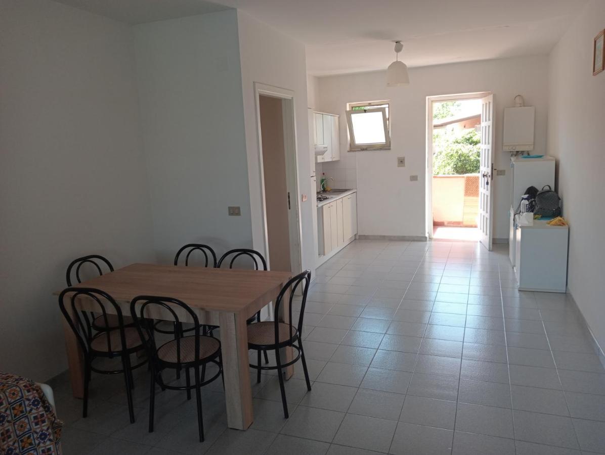 Trilocale "Alicudi" In Portorosa Villa Furnari Luaran gambar